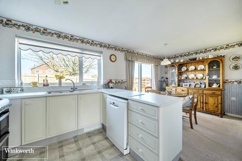 undefined, Thrush Close, Kempshott, Basingstoke, Hampshire, RG22