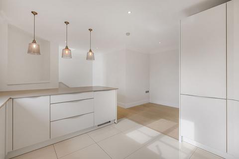 3 bedroom apartment for sale, Eastwick Lodge, Village Road, Enfield, EN1