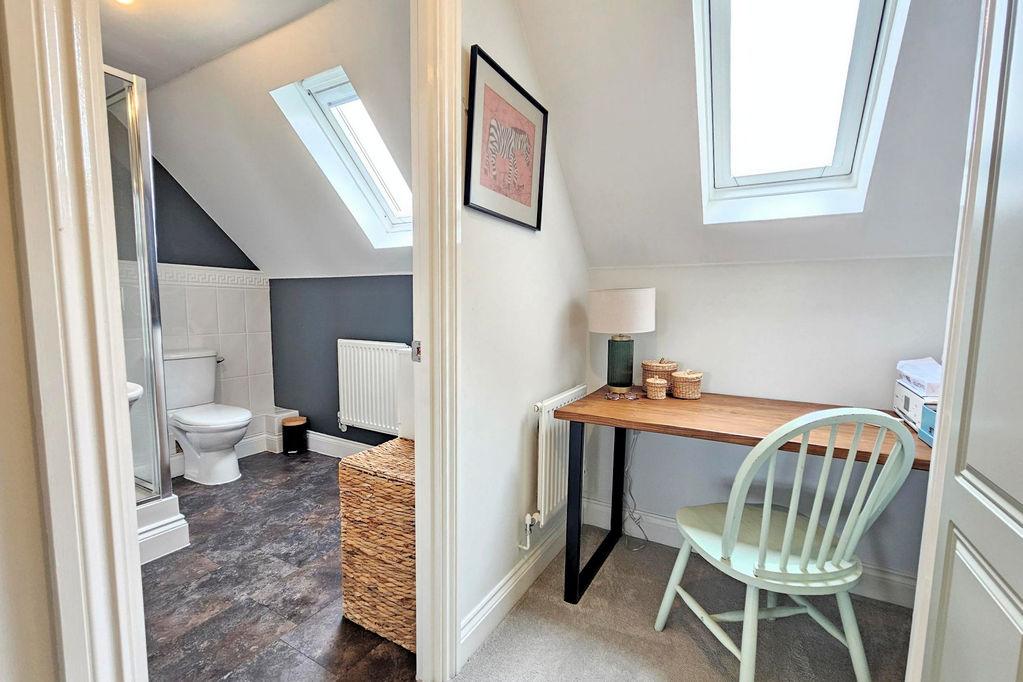 Dressing Area &amp; En