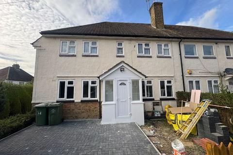 2 bedroom apartment to rent, Hillfield Avenue, Wembley