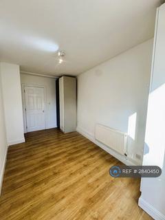 2 bedroom flat to rent, High Street, Sutton, SM1