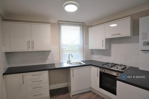 2 bedroom flat to rent, St. Swithuns Road, Bournemouth, BH1