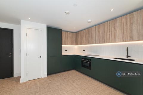 1 bedroom flat to rent, Monarch Square, London, SW11