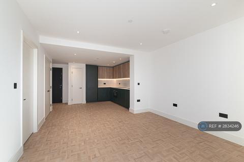1 bedroom flat to rent, Monarch Square, London, SW11