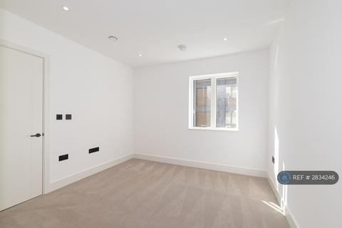 1 bedroom flat to rent, Monarch Square, London, SW11
