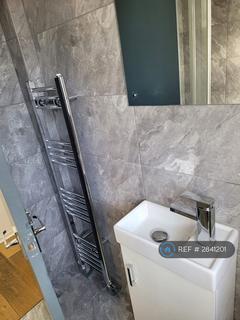 2 bedroom maisonette to rent, Campbell Croft, Edgware, HA8