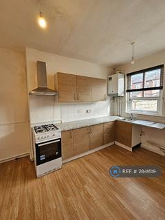 2 bedroom end of terrace house to rent, Hinde St, Manchester, M40