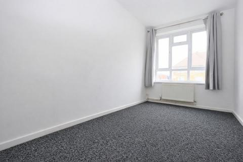 undefined, 3 bedroom flat - Enfield En2