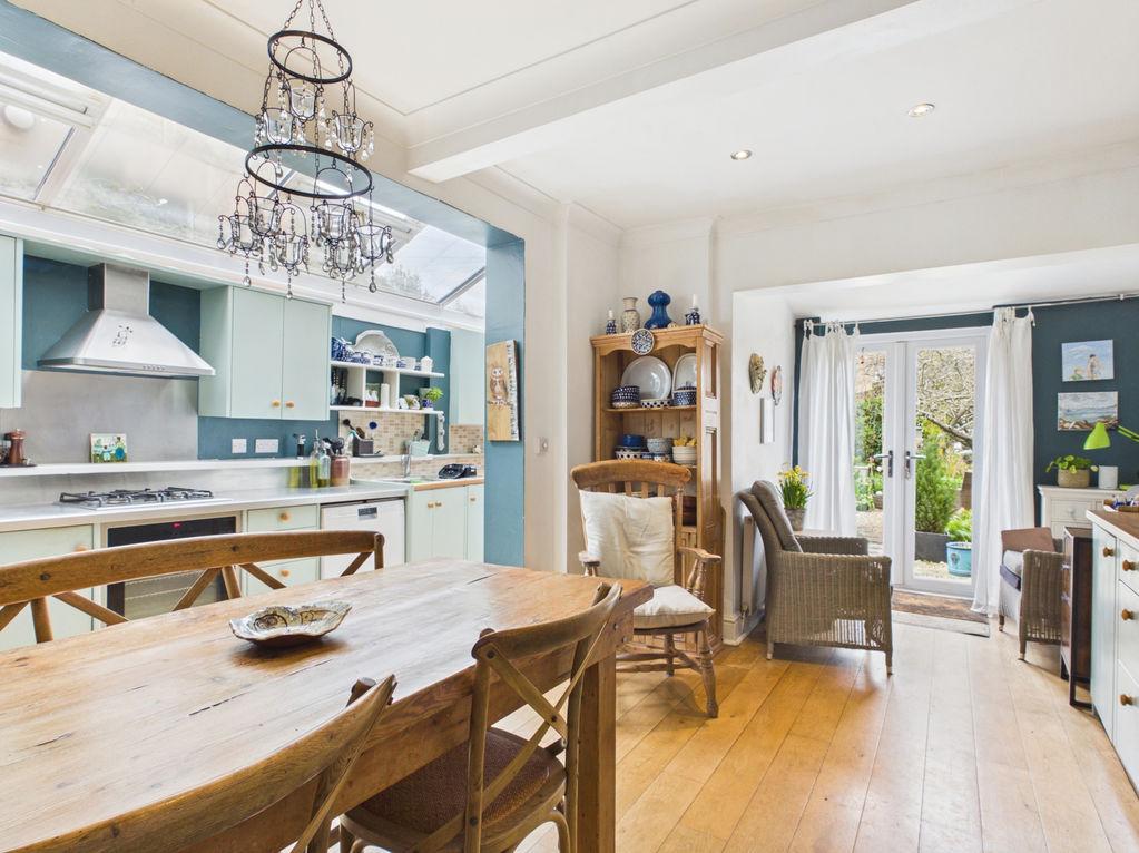 Kitchen diner