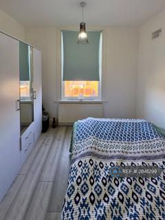 undefined, Well-Maintained House To Let, Dartford, DA1