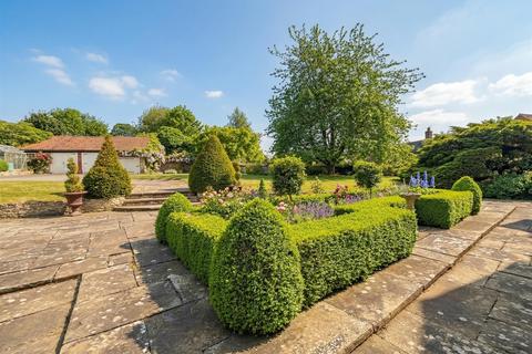 5 bedroom detached house for sale, Washdyke Lane, Fulbeck, Grantham