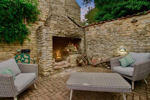 5 bedroom detached house for sale, Washdyke Lane, Fulbeck, Grantham