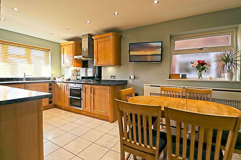 Kitchen / Breakfast