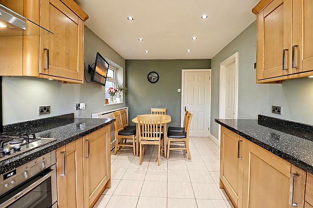 Kitchen / Breakfast
