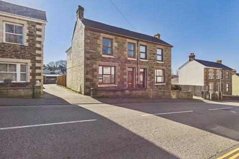 3 bedroom house for sale, Falmouth Road, Redruth - Three bedroom family home