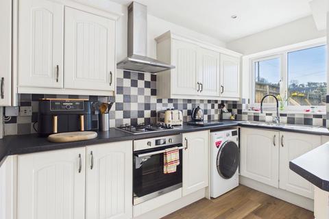3 bedroom house for sale, Falmouth Road, Redruth - Three bedroom family home