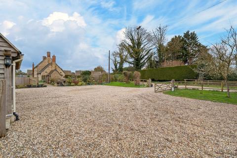 undefined, Warrens Cross, Lechlade, GL7