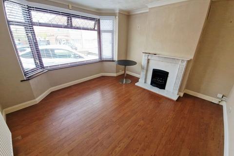 5 bedroom detached house to rent, Wallscourt Road South, Bristol BS34