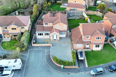 4 bedroom detached house for sale, Tingley, Wakefield WF3