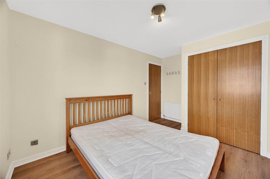 27 Margaret Street