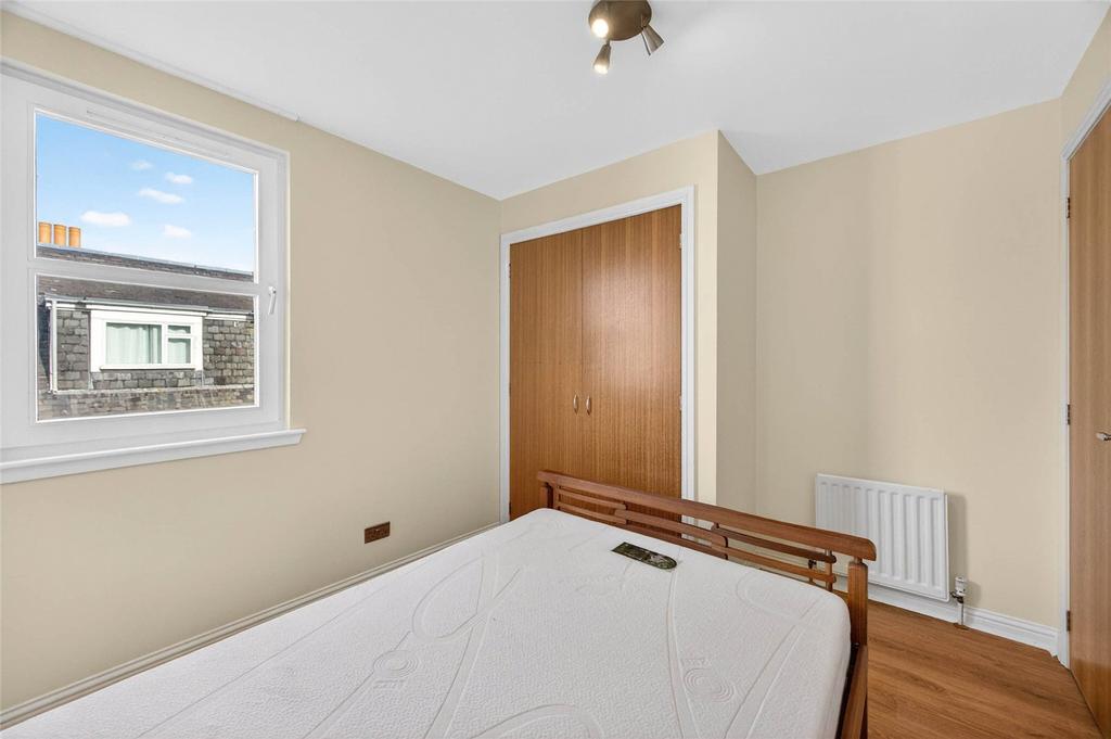 27 Margaret Street