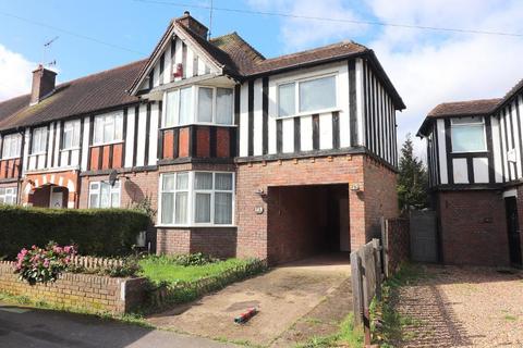 undefined, Luton LU3