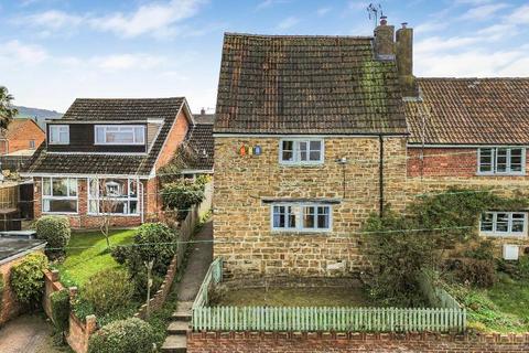 undefined, Cam, Dursley GL11