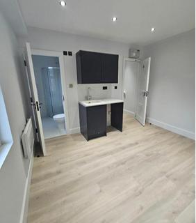 14 bedroom house to rent, Wavertree Road, Lambeth, London, SW2 3SW