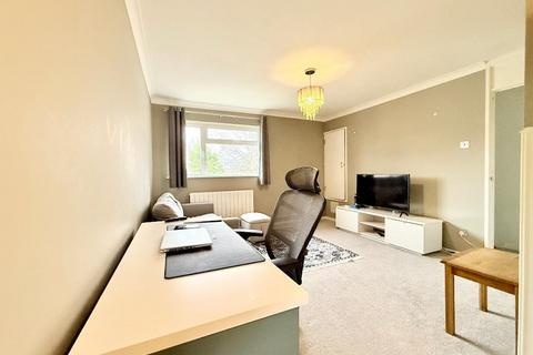 1 bedroom maisonette for sale, Enderby Road, Warden Hills, Luton, Bedfordshire, LU3 2HQ