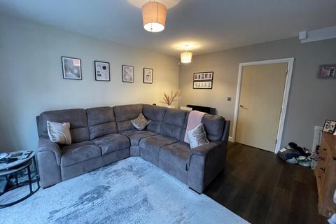4 bedroom mews for sale, Salisbury Close, Crewe