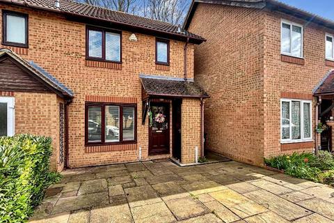 undefined, South Croydon CR2