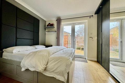 3 bedroom semi-detached house for sale, Laxton Close, Wigmore, Luton, Bedfordshire, LU2 8SJ
