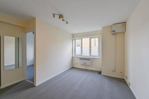 1 bedroom flat to rent, Ludford Close, Croydon, CR0