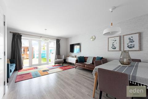 3 bedroom terraced house for sale, Ashfield Close, Snodland, ME6