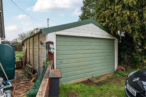 2 bedroom bungalow for sale, Five Bridges, Cullompton