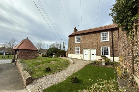 4 bedroom detached house for sale, Neasham Hill, Neasham, Darlington
