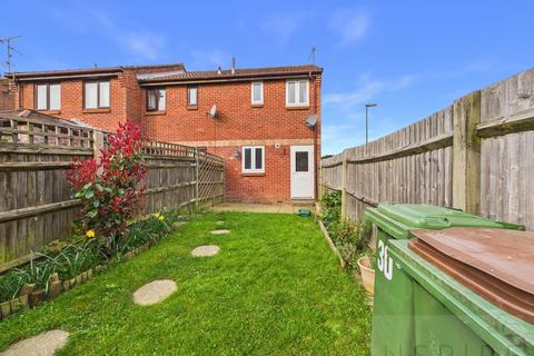 undefined, Tanyard Close, Horsham RH13
