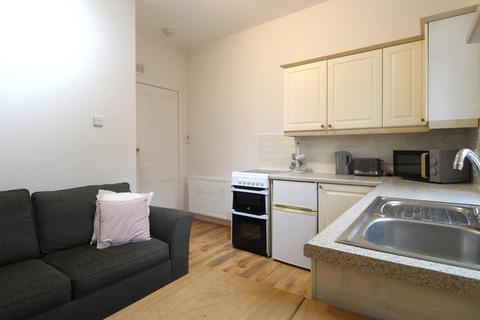 undefined, Esslemont Avenue, First Floor Left,
