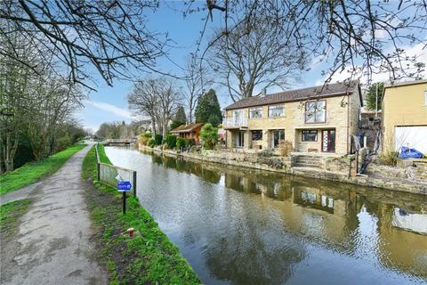 4 bedroom detached house for sale, Leach Road, Riddlesden, Keighley, BD20