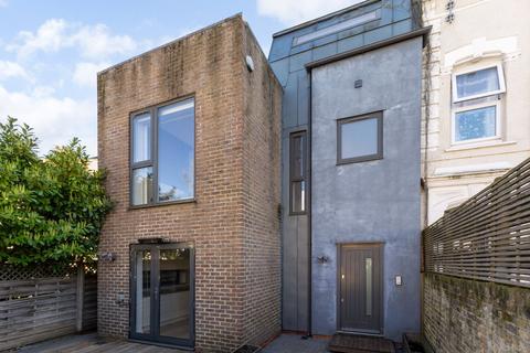 undefined, Lampard Grove, London N16