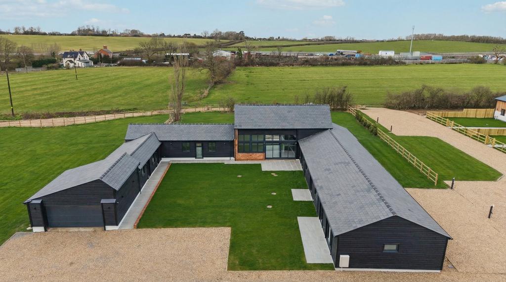Charndon Farm Barn