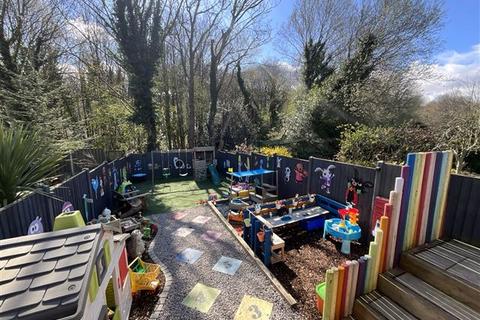 3 bedroom semi-detached house for sale, Normanton Spring Road, Sheffield, Sheffield, S13 7BA