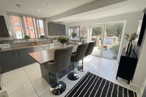 3 bedroom semi-detached house for sale, Normanton Spring Road, Sheffield, Sheffield, S13 7BA