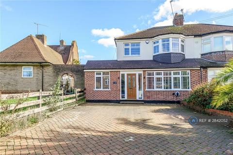 1 bedroom in a house share to rent, Fore Street, Pinner, HA5