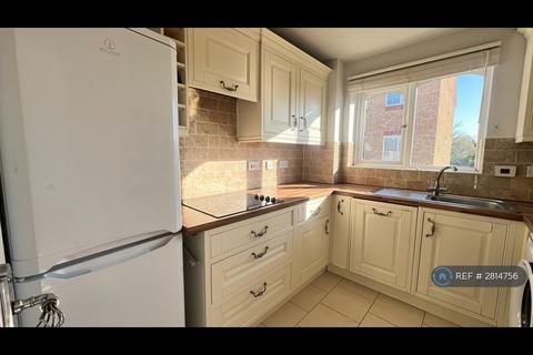 2 bedroom flat to rent, Barra House, Watford, WD18