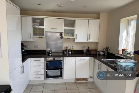 undefined, Lanadron Close, Isleworth, TW7