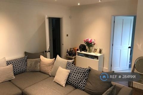 undefined, Waterfall Close, London, N14