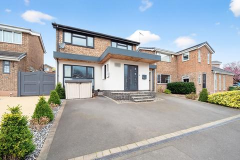 4 bedroom detached house for sale, Coniston Road, Dronfield, S18