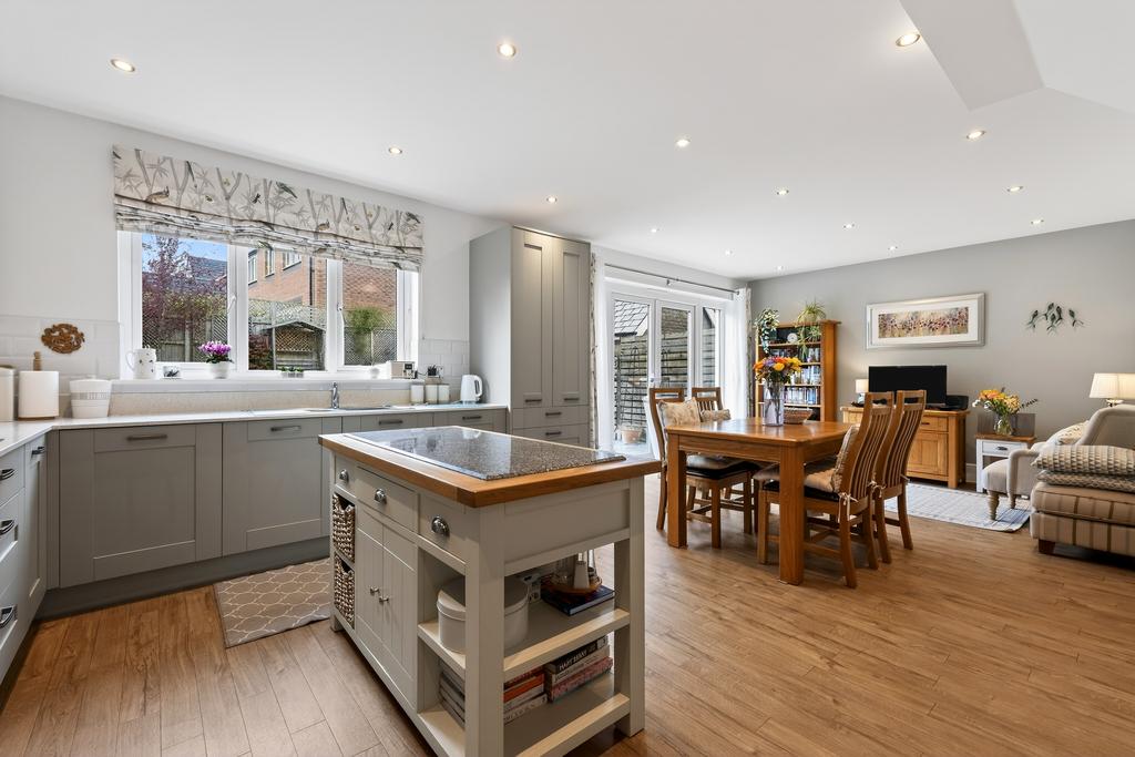 Kitchen/family room