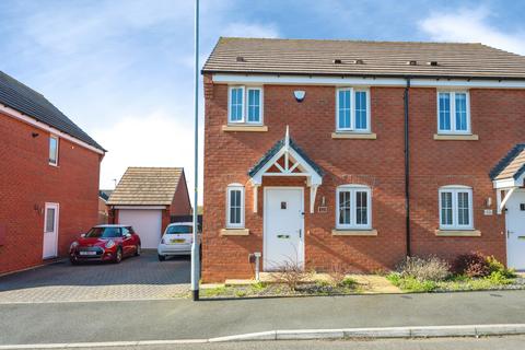3 bedroom semi-detached house for sale, Albrighton Drive, Kidderminster, DY10